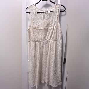 Size XL Motherhood Maternity Cream Lace Dress